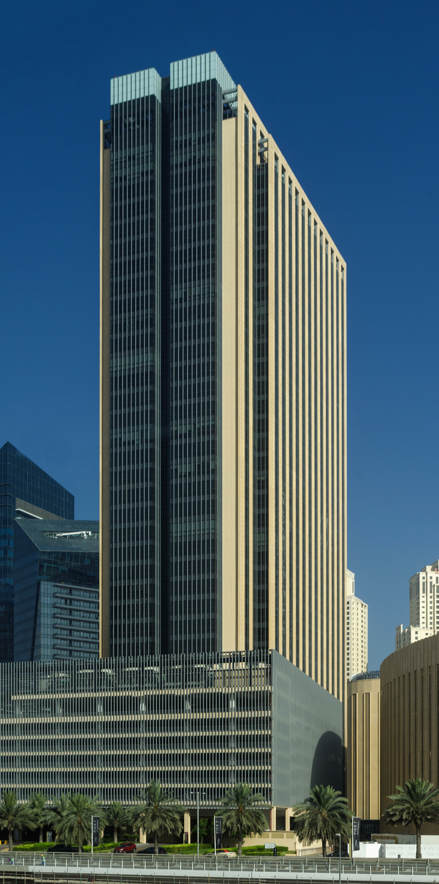 Marina Plaza, Dubai - View from Dubai Metro Red Line. © Mathias Beinling
